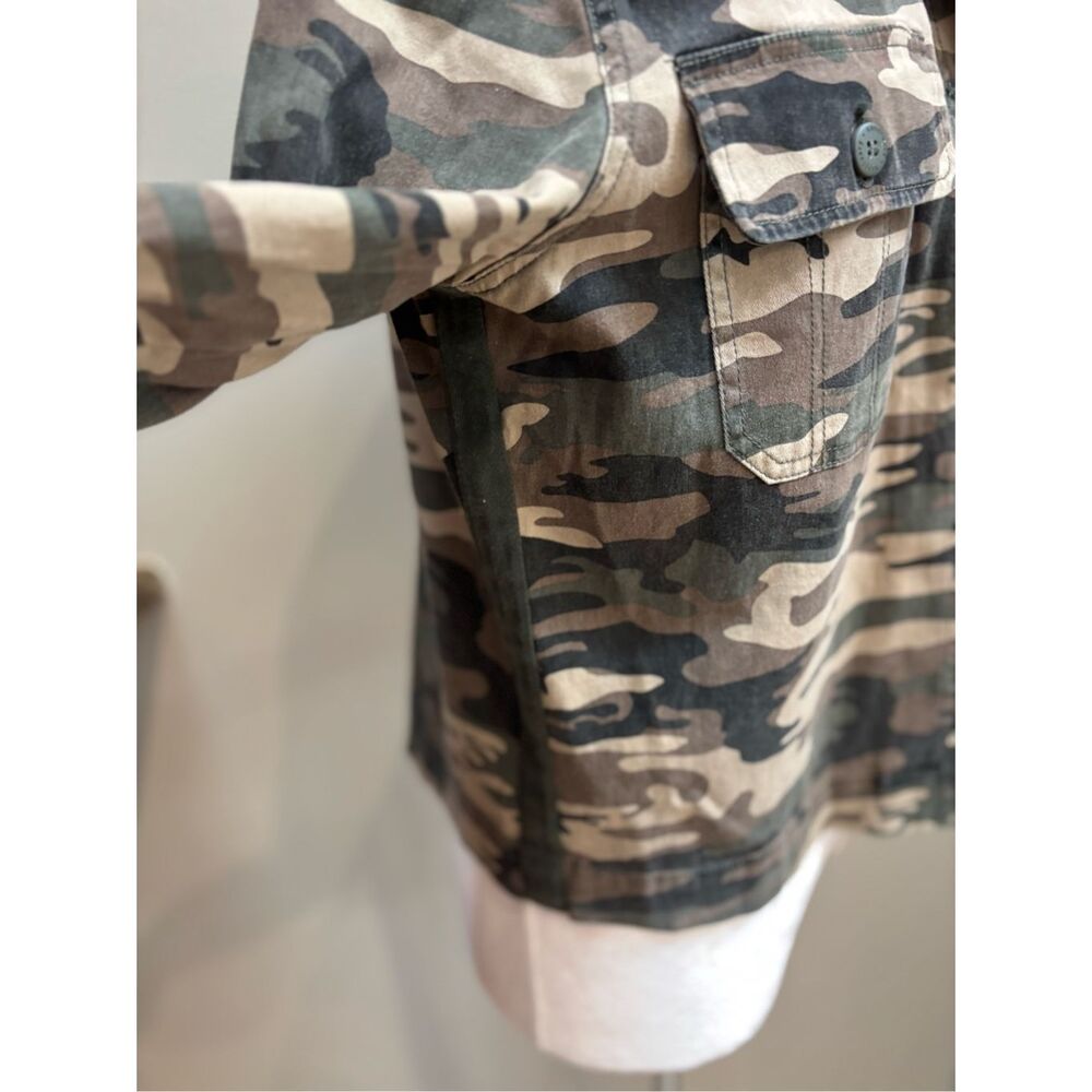 Sanctuary M camo button front stretchy jacket w-large breast pockets - Picture 6 of 8